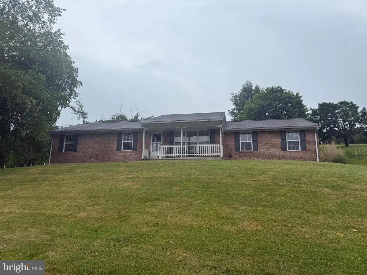 103 Powder Mill Hollow Rd, Boyertown, PA 19512 - #1