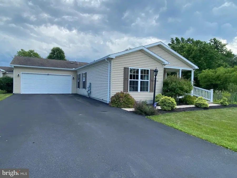 4 Wagtail Ct, Bechtelsville, PA 19505 - #2