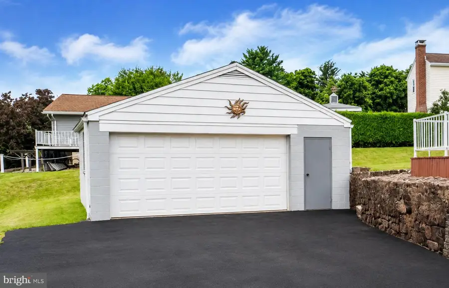 310 Sycamore St, Mohnton, PA 19540 - #3