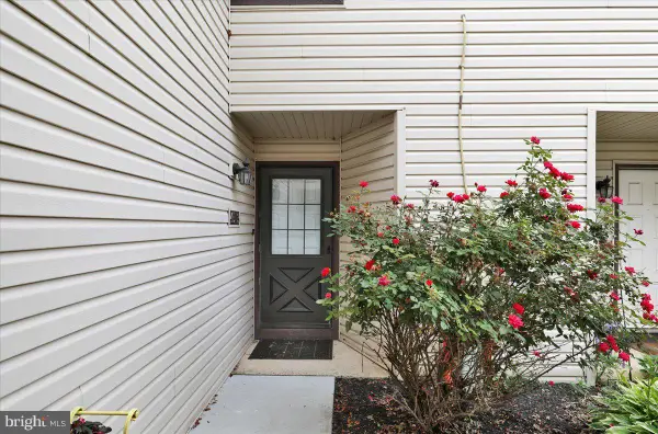 45-3 Holly Dr, READING, PA 19606