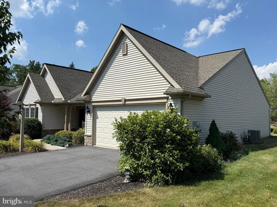 32 Loganberry Ct, Womelsdorf, PA 19567 - #3