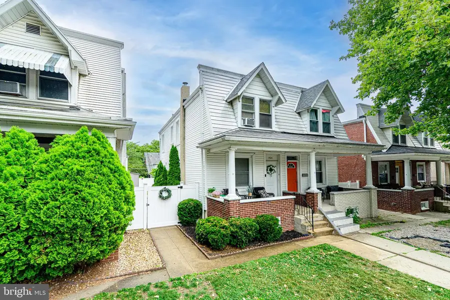 1426 Birch St, Reading, PA 19604 - #2