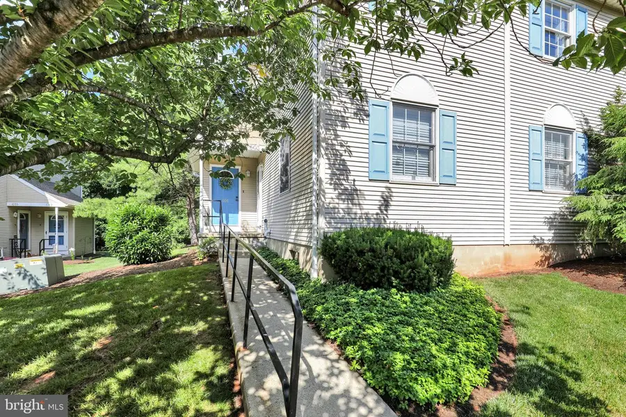 606 Maplewood Ave, Mohnton, PA 19540 - #2