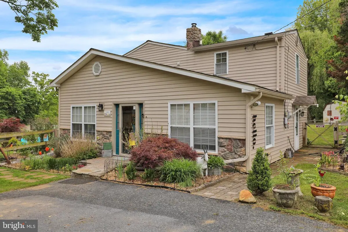2416 High St, Reading, PA 19605 - #1