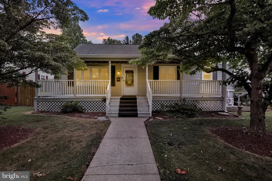 514 W High St, Womelsdorf, PA 19567 - #2