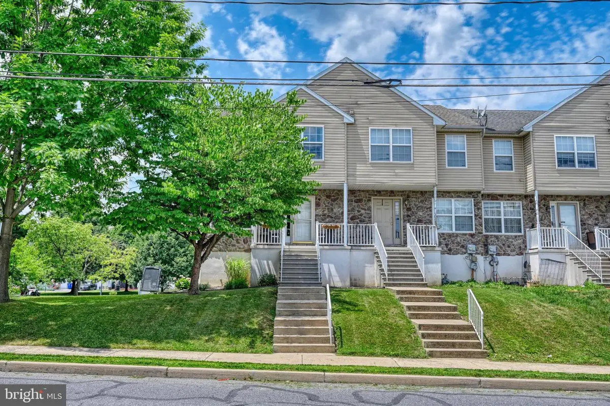 106 Werner St, Wernersville, PA 19565 - #1