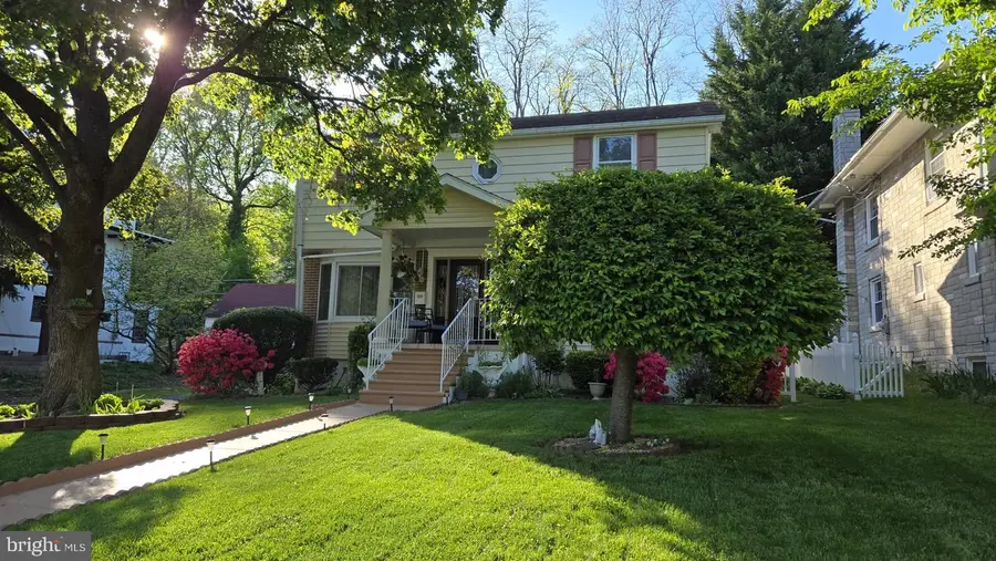 422 Carsonia Ave, Reading, PA 19606 - #2
