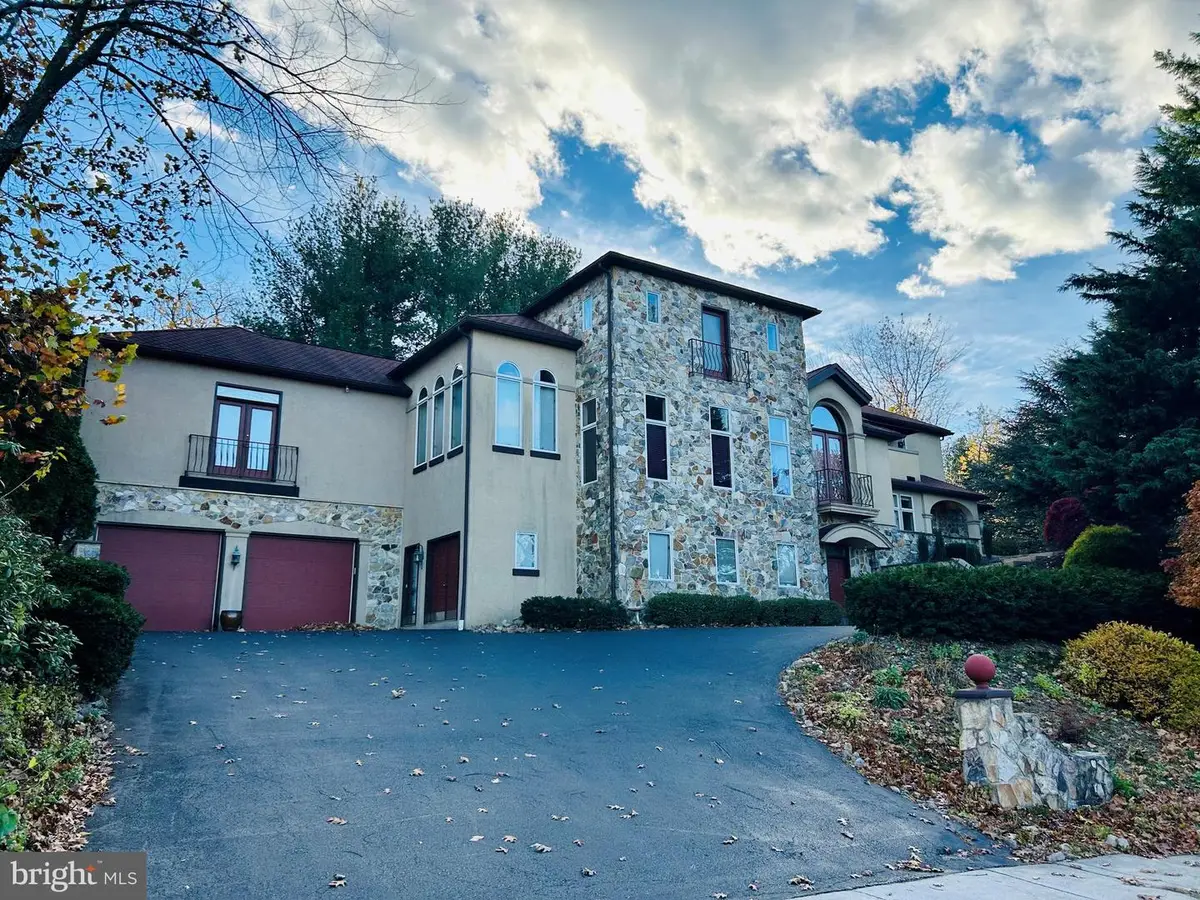101 Robert Rd, Wyomissing, PA 19610 - #1