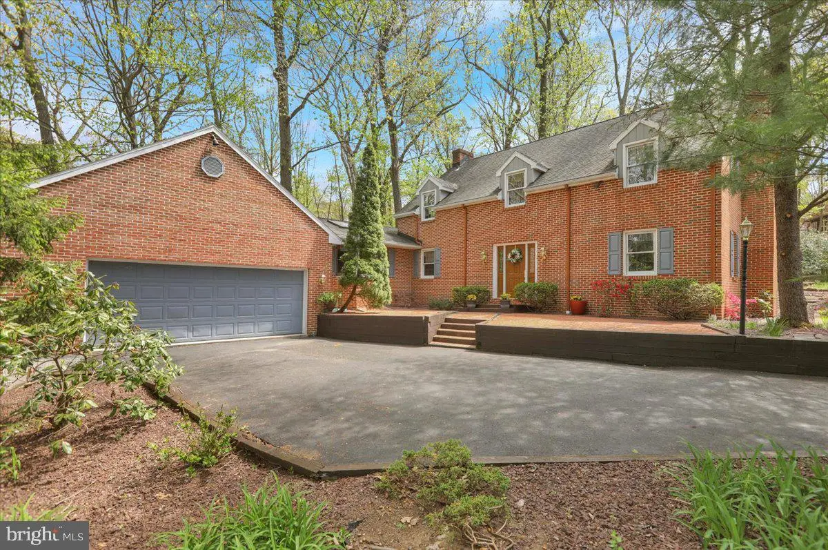 13 Nassau Cir, Reading, PA 19607 - #1