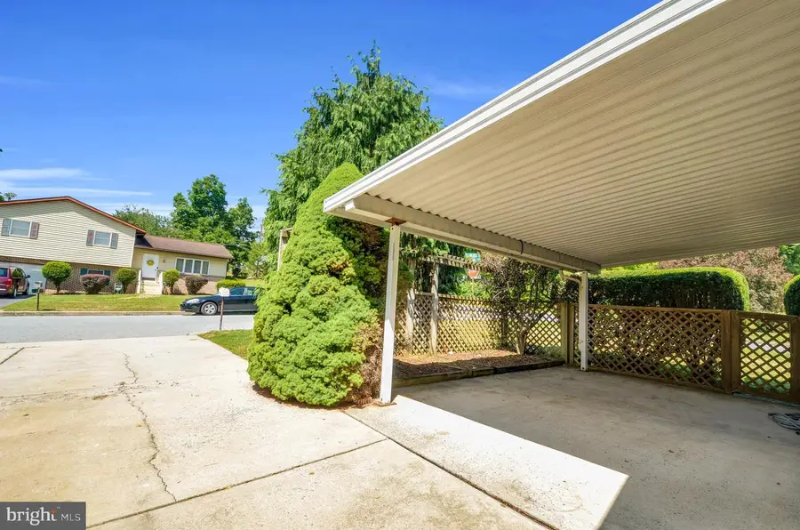 310 Carolina Ave, Reading, PA 19605 - #3