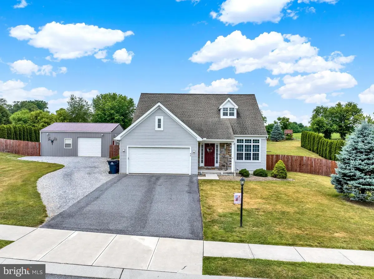 45 Tulpy View Rd, Womelsdorf, PA 19567 - #1