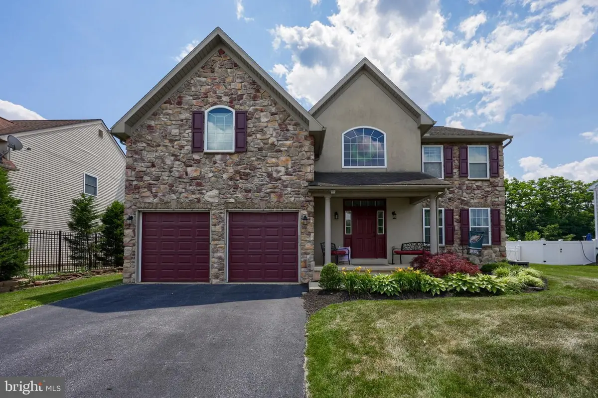 348 Buckhead Ln, Douglassville, PA 19518 - #1