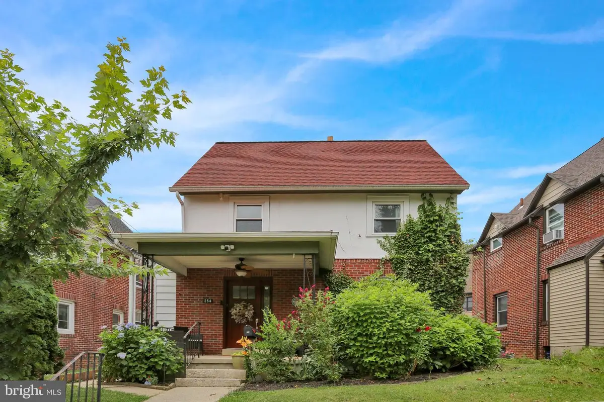 254 Endlich Ave, Reading, PA 19606 - #1