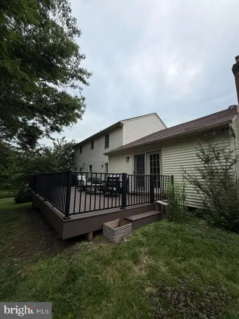 402 Russell Ave, Douglassville, PA 19518 - #3