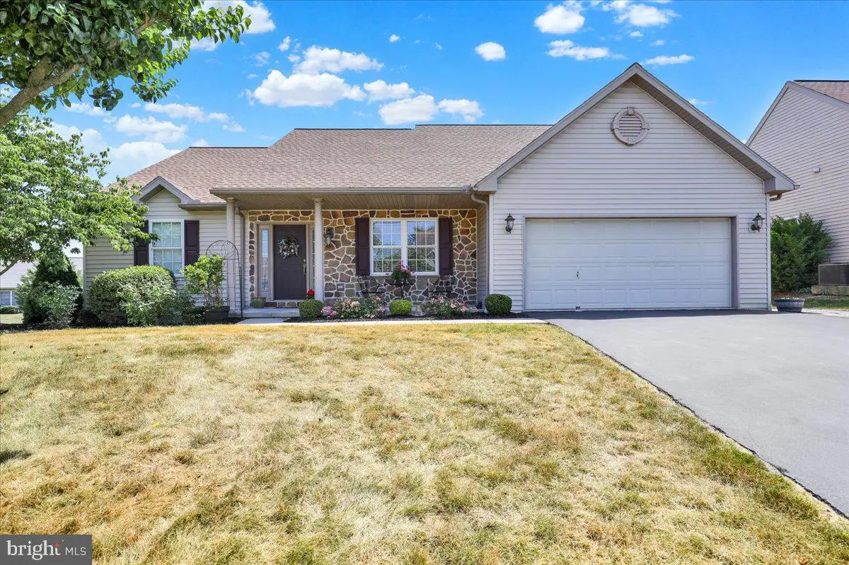 111 Day Lily Dr, Sinking Spring, PA 19608 - #1