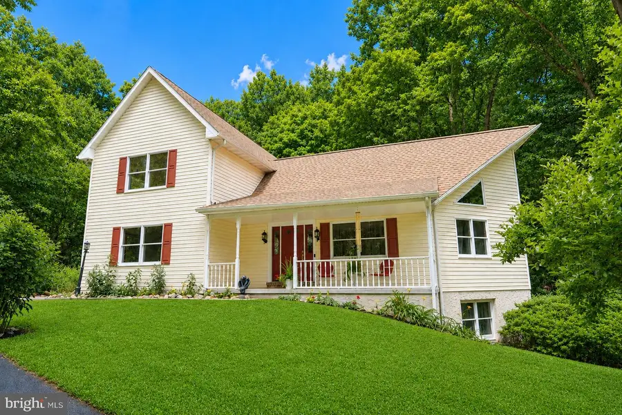 274 Wissinger Rd, Boyertown, PA 19512 - #2