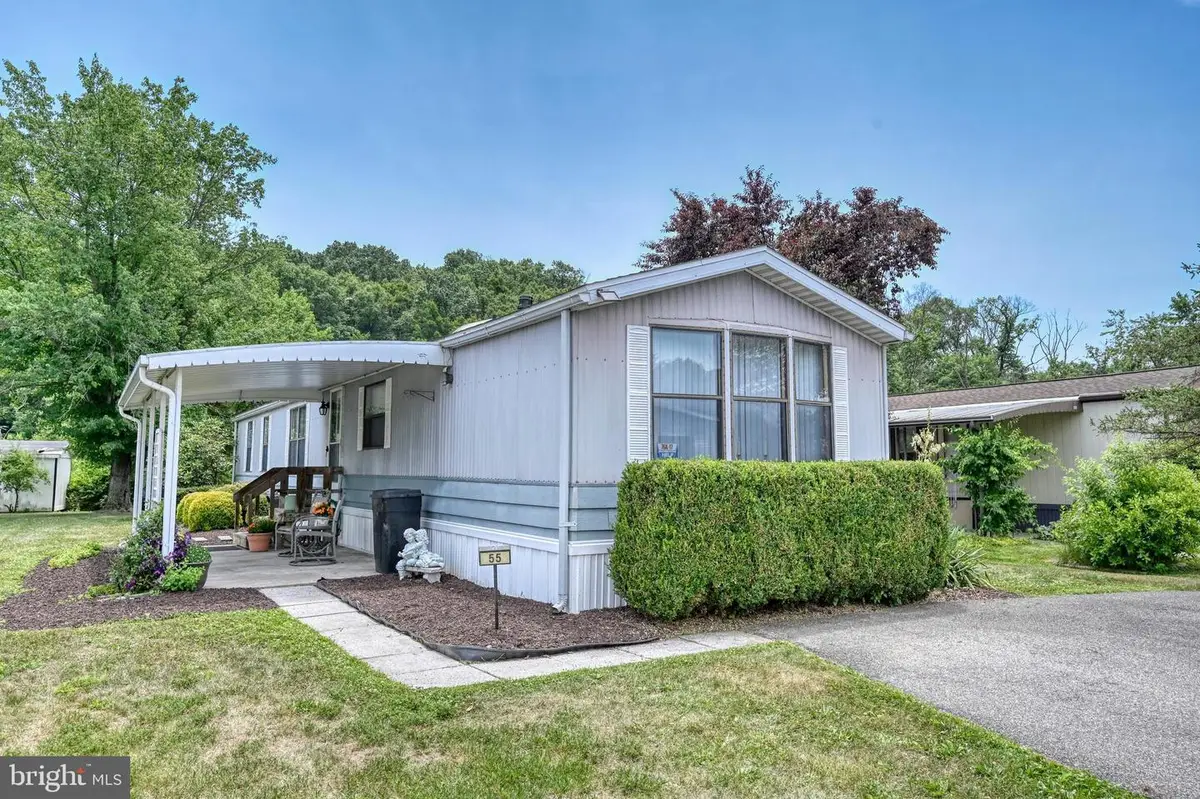 55 Blarney Cir, Mohrsville, PA 19541 - #1