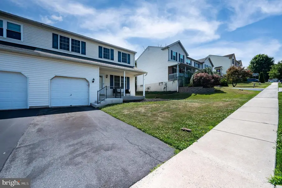 391 Sioux Ct, Reading, PA 19608 - #3