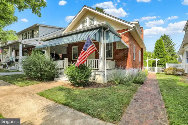 405 Seiberts Ct, WYOMISSING, PA 19609