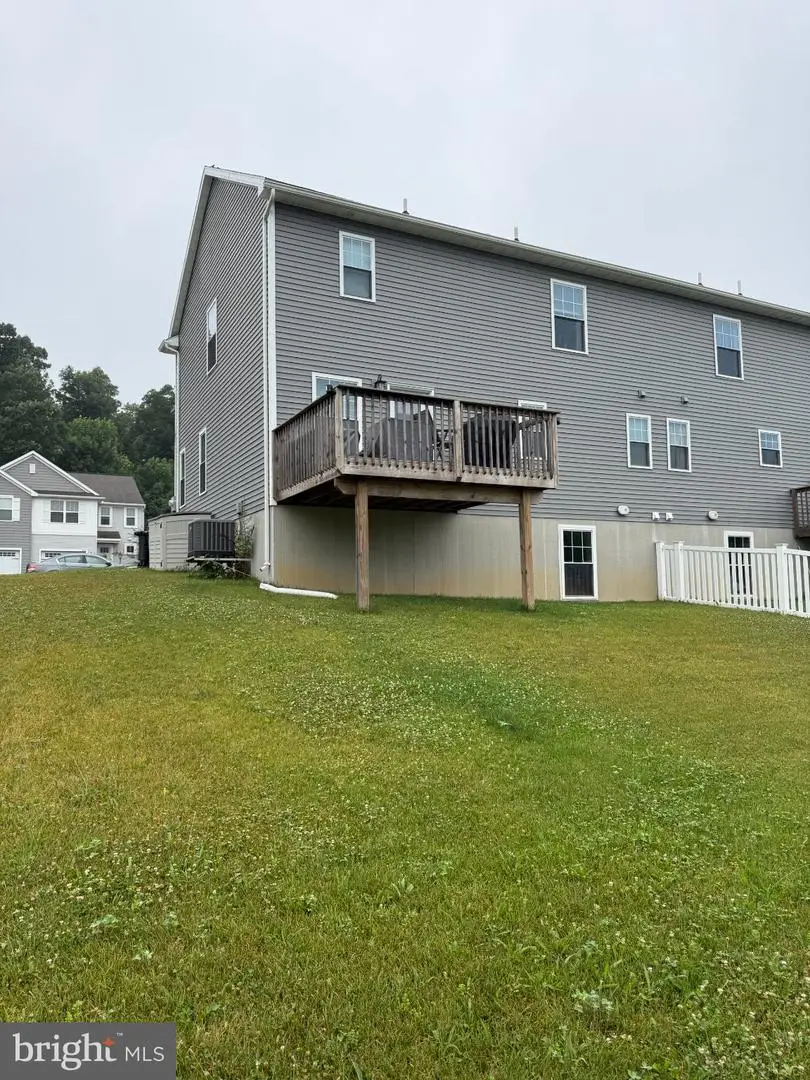 413 Smokering Dr, Robesonia, PA 19551 - #2