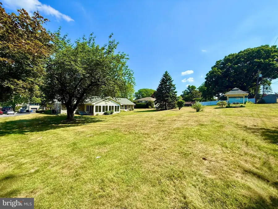 744 Georgia Ave, Reading, PA 19605 - #3