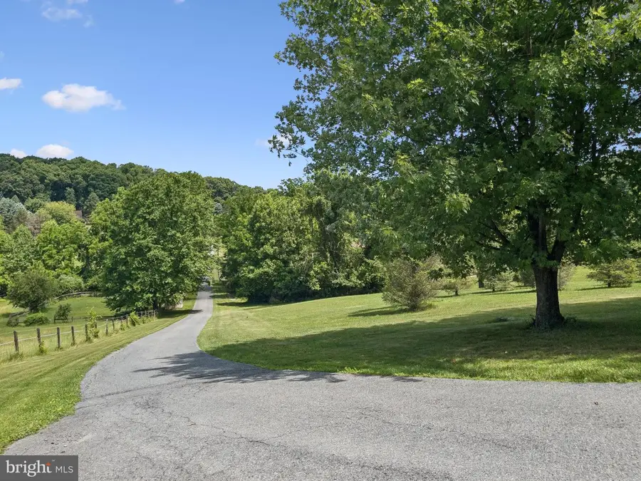 407 Miller Rd, Reading, PA 19608 - #2