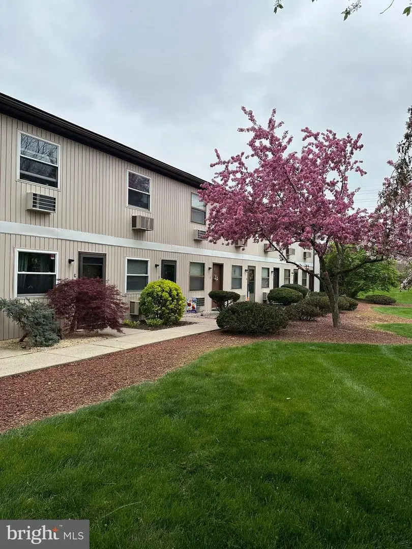 1338-f W Wyomissing, West Lawn, PA 19609 - #1
