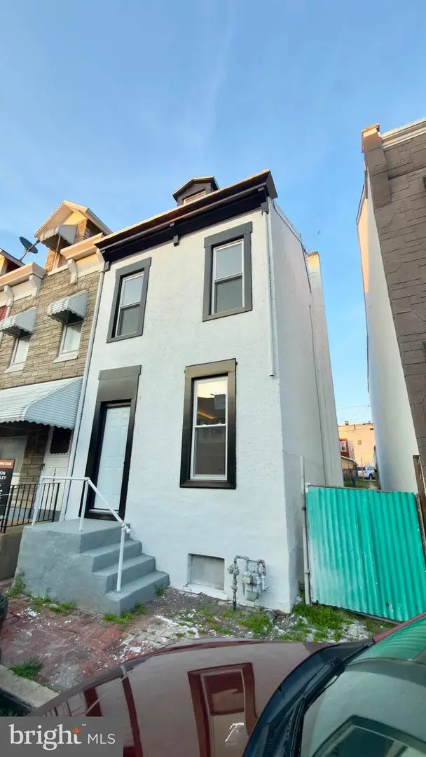 1539 Moss St, Reading, PA 19604 - #1