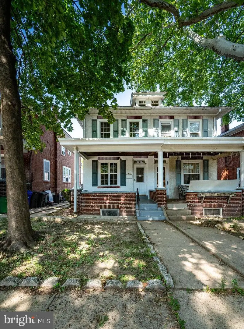 1228 Linden St, Reading, PA 19604 - #1
