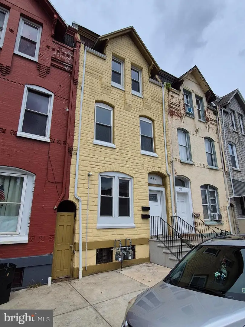 310 N 4th St, Reading, PA 19601 - #2