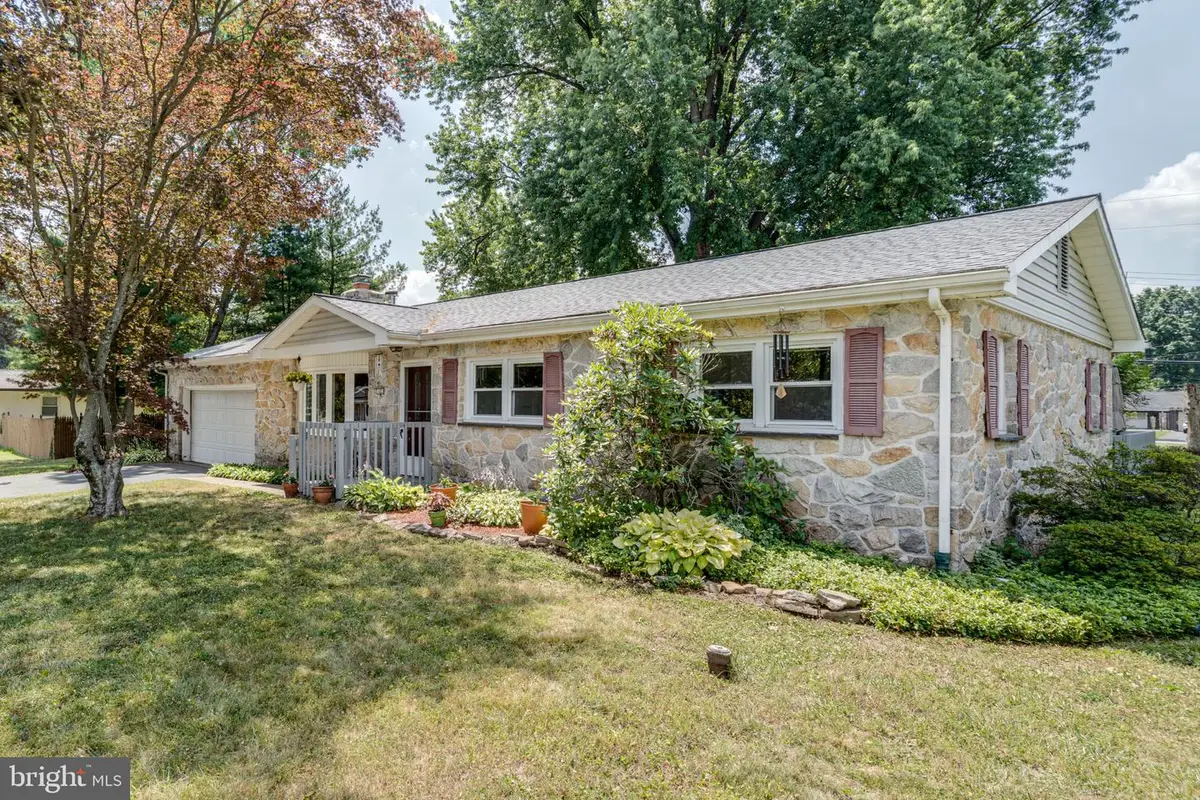 12 Heather Ln, Douglassville, PA 19518 - #1