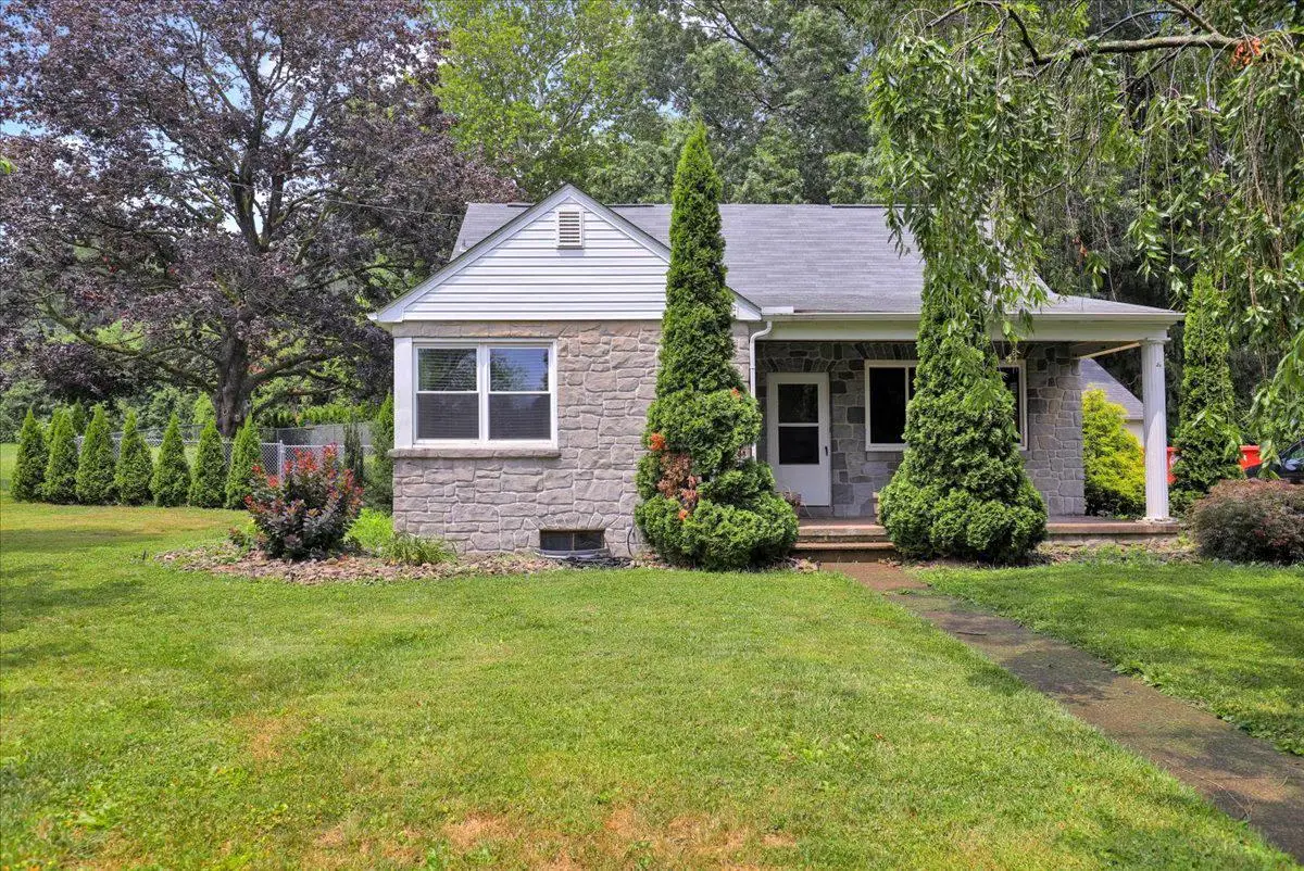 130 W 38th St, Reading, PA 19606 - #1