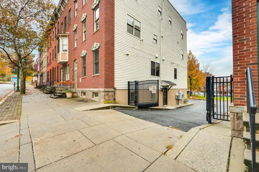 1016-b Penn St, Reading, PA 19602 - #3