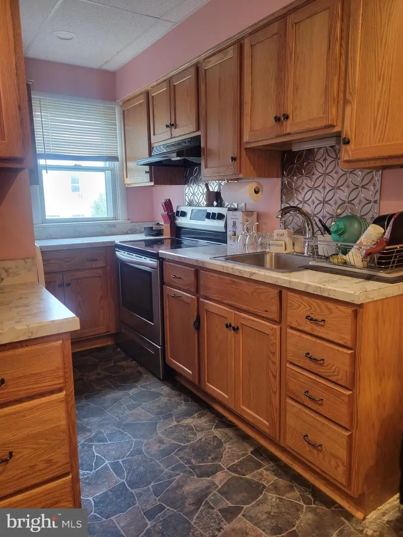 538 S 14th St, Reading, PA 19602 - #3