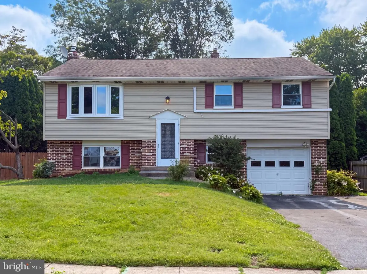 745 Pomander Ave, Reading, PA 19606 - #1