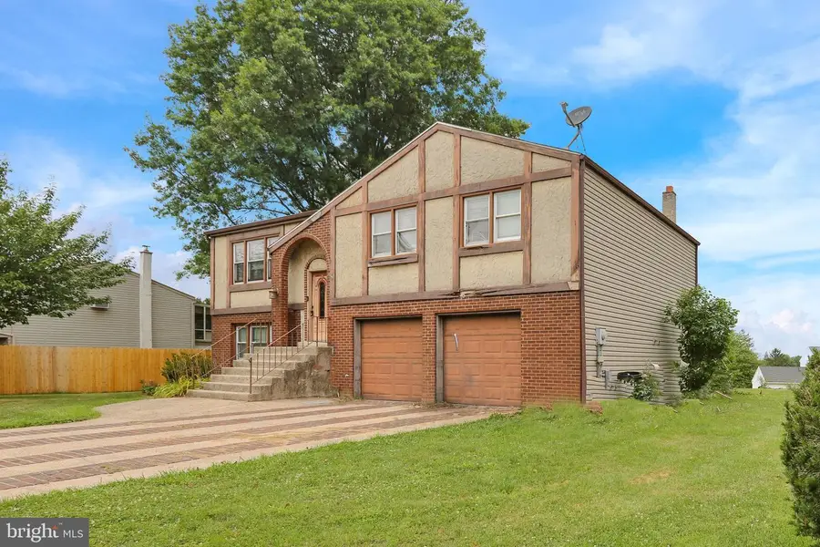 537 Marshall Ave, Topton, PA 19562 - #2