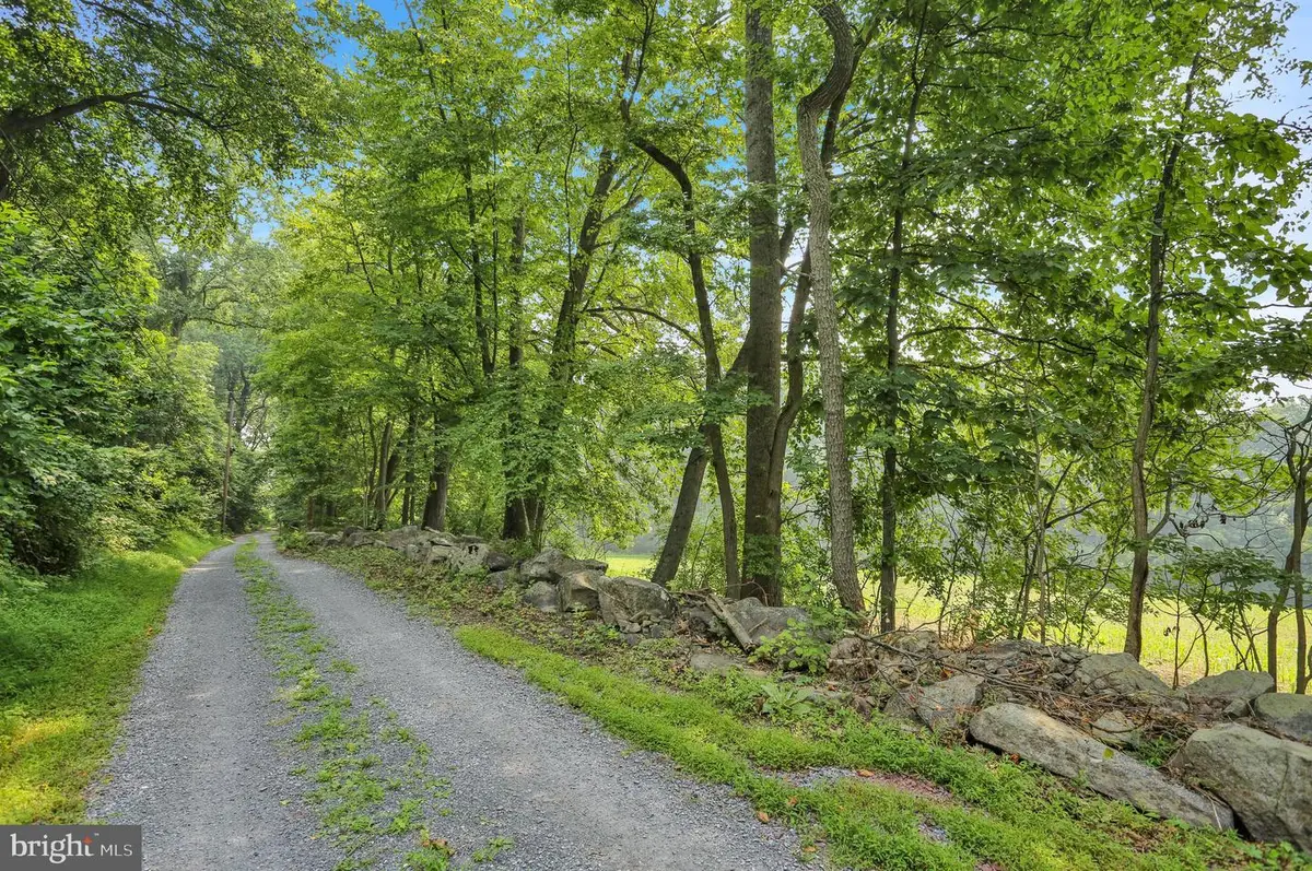 357 Fry, Fleetwood, PA 19522 - #1