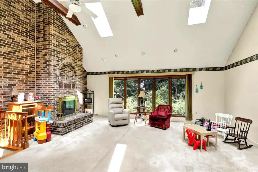 126 W Neversink Rd, Reading, PA 19606 - #3