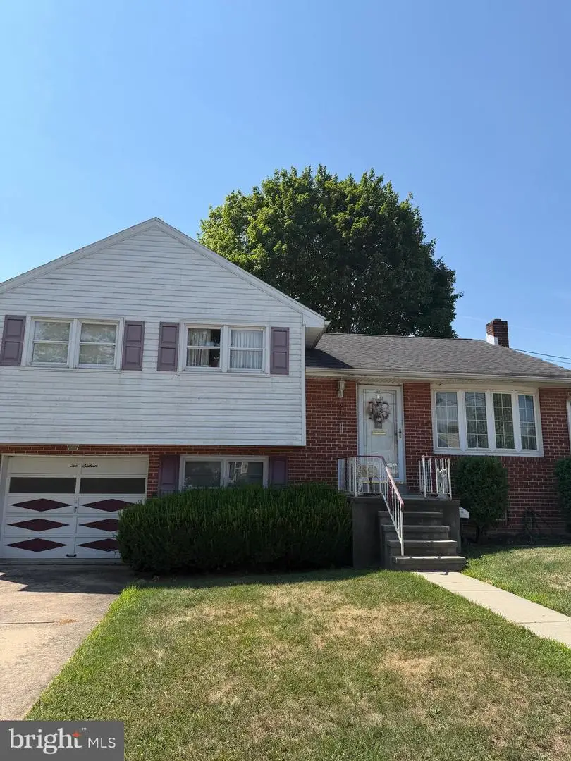 216 Prospect Ave, Reading, PA 19611 - #2
