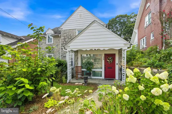 28 W 2nd St, BOYERTOWN, PA 19512
