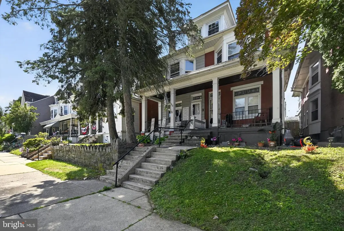 522 Franklin St, West Reading, PA 19611 - #1
