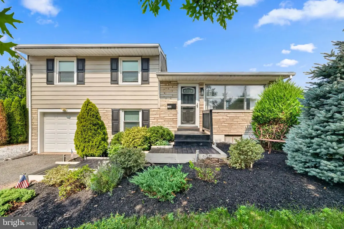130 Briarwood Dr, Douglassville, PA 19518 - #1