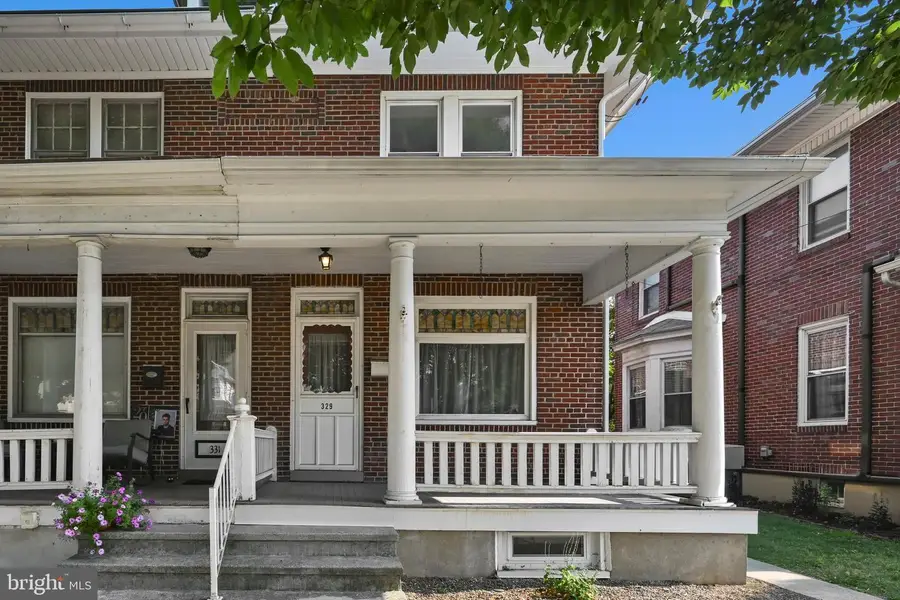 329 W Penn Ave, Robesonia, PA 19551 - #3