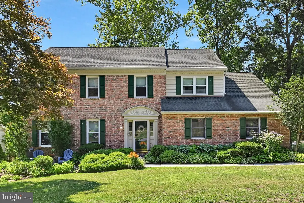 4508 Edgewood Dr, Reading, PA 19606 - #1