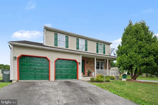 100 W Welsh Dr, DOUGLASSVILLE, PA 19518