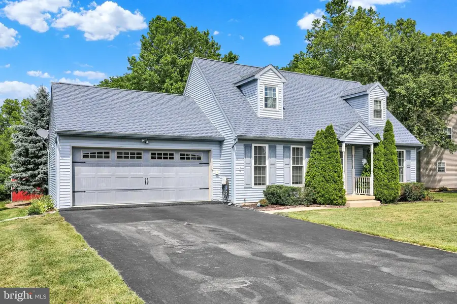 234 Longleaf Dr, Blandon, PA 19510 - #3