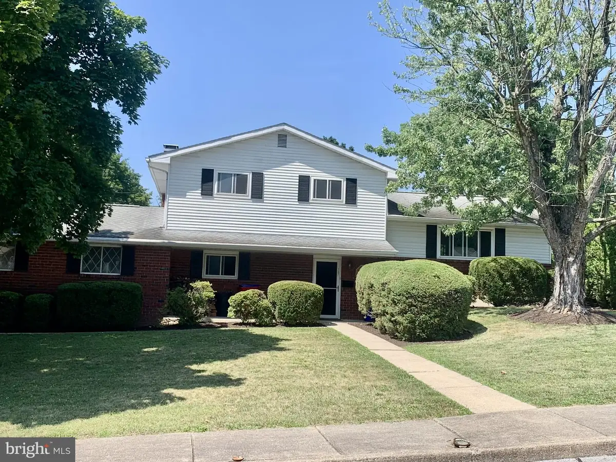 737 Girard Ave, Hamburg, PA 19526 - #1