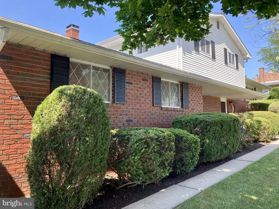 737 Girard Ave, Hamburg, PA 19526 - #2