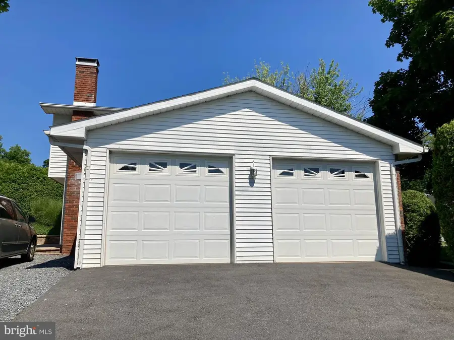 737 Girard Ave, Hamburg, PA 19526 - #3