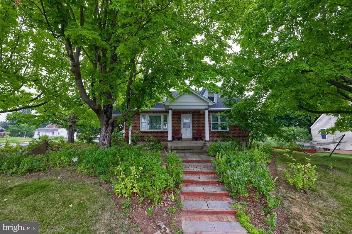 337 Stevens Ave, Bernville, PA 19506 - #1